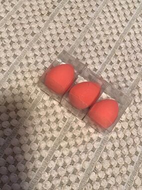 Makeup Sponge Trio - Coral Orange Beauty Blenders